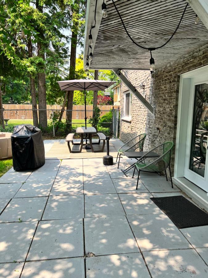 Villa Furnished Family Near Toronto - Great Location Game - Backyard - Parking & Self Checkin *
